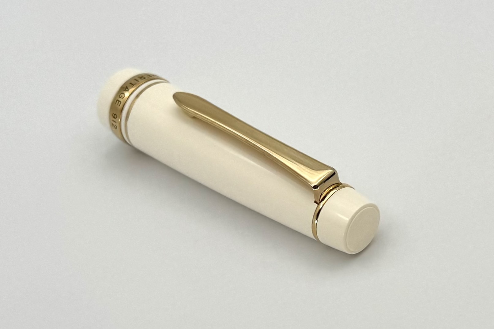 PilotLECustomHeritage912BonVoyageFP_H